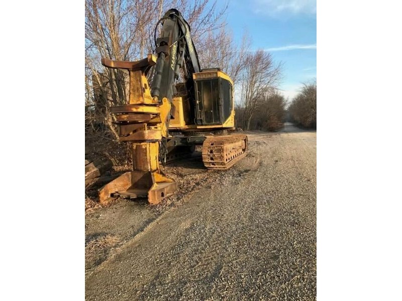 2005 Tigercat 822 Track Feller Buncher